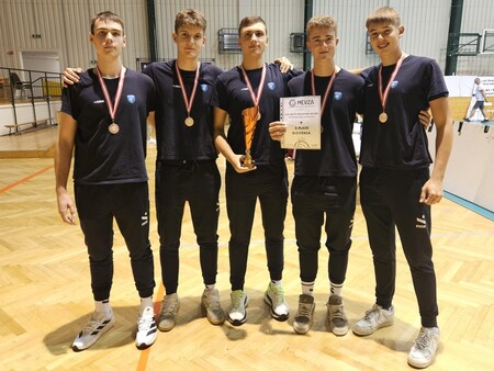 Ožbi Slatinšek,Lenart Skudnik, Tevž Slatinšek, Aljaž Abraham, Vid Merkač